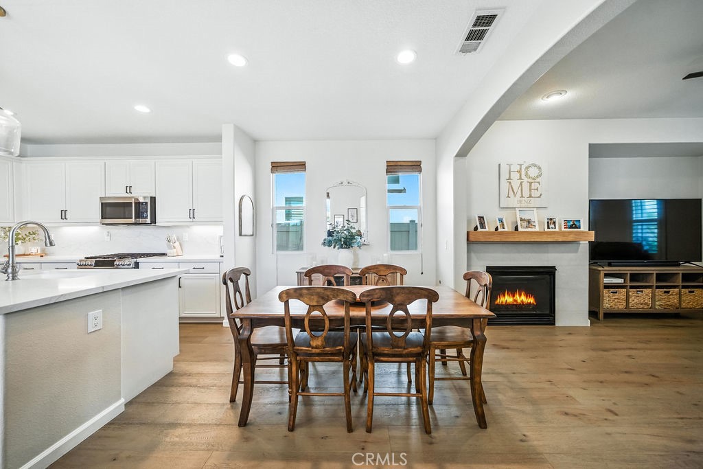 35724 Kittentails Lane