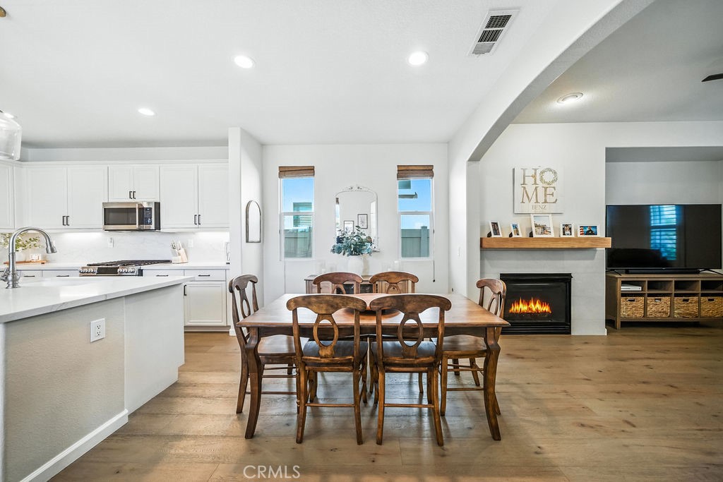 35724 Kittentails Lane