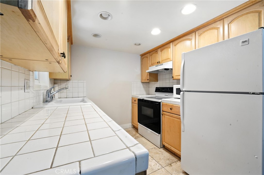 1727 Brea Boulevard 224