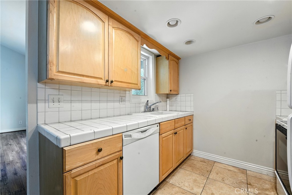 1727 Brea Boulevard 224