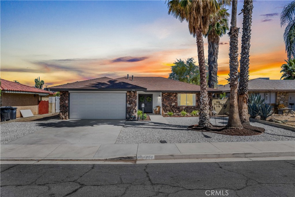 594 Montebello Place