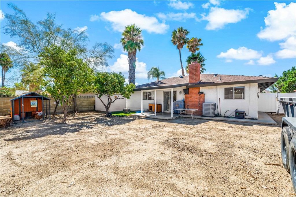 594 Montebello Place