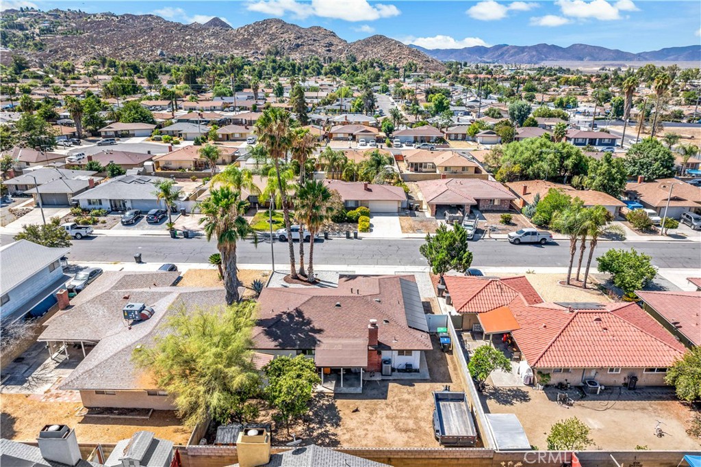 594 Montebello Place