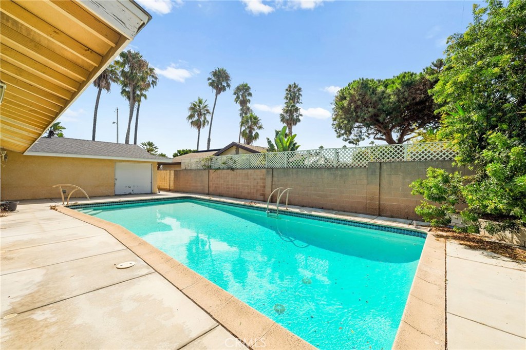 20401 Somerville Lane