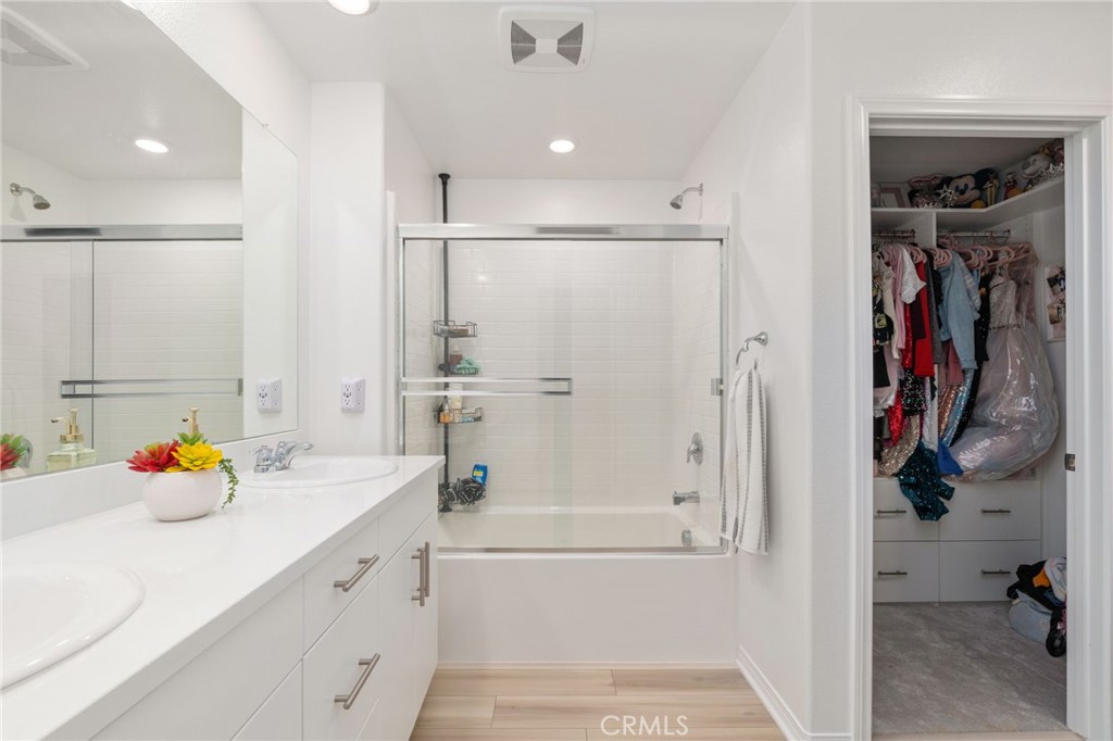 30192 Cascade Range Street