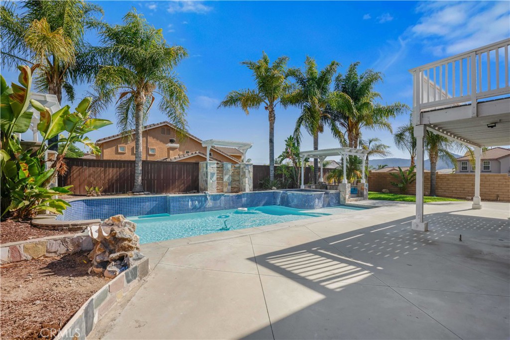 41793 Pioneer Street