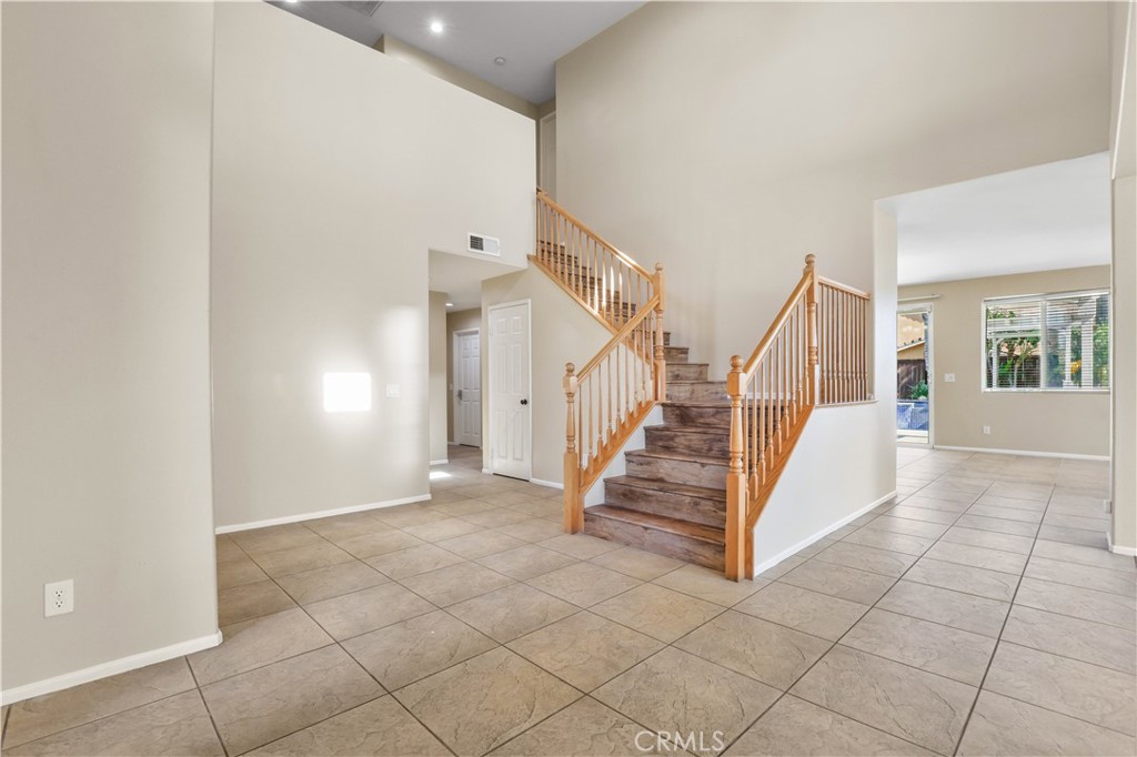 41793 Pioneer Street