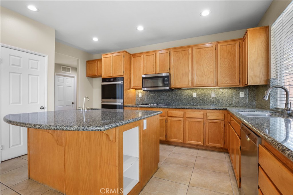 41793 Pioneer Street