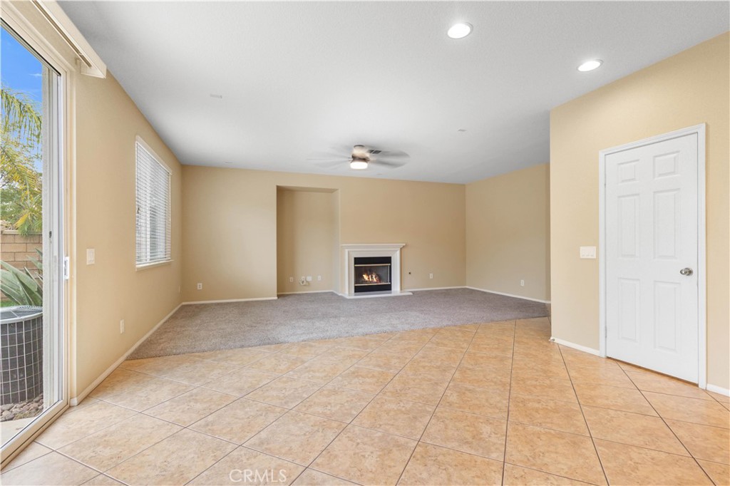 27158 Tube Rose Street