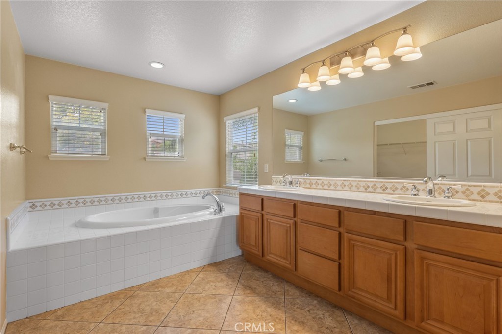 27158 Tube Rose Street