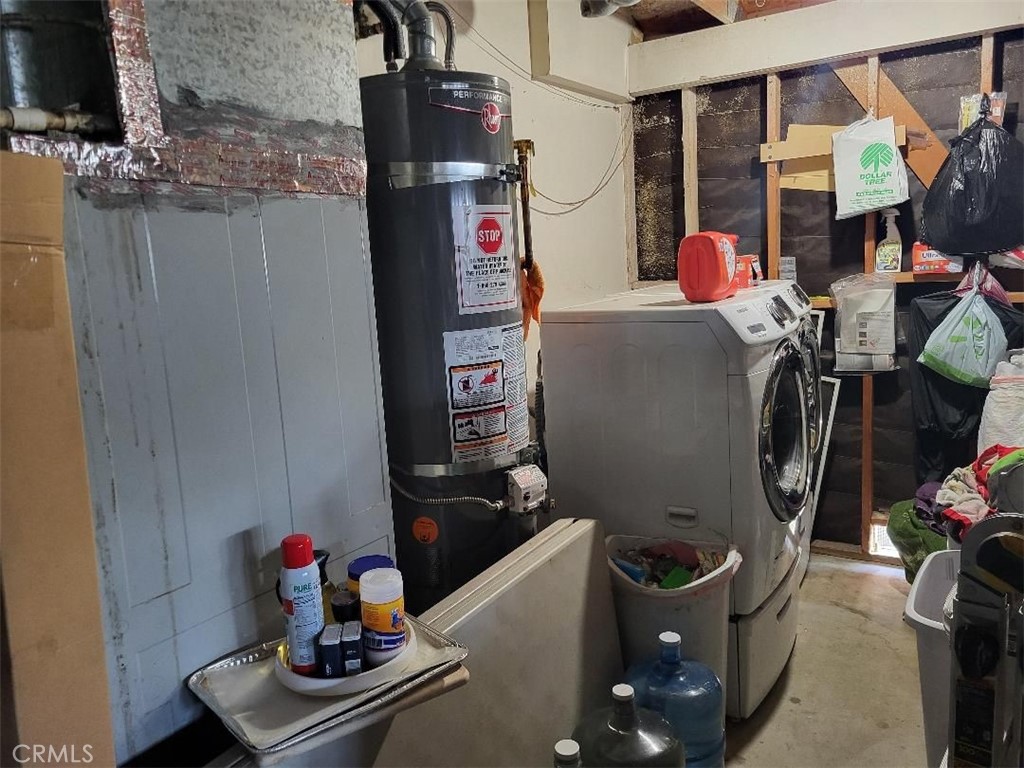 1354 N Hermosa Avenue