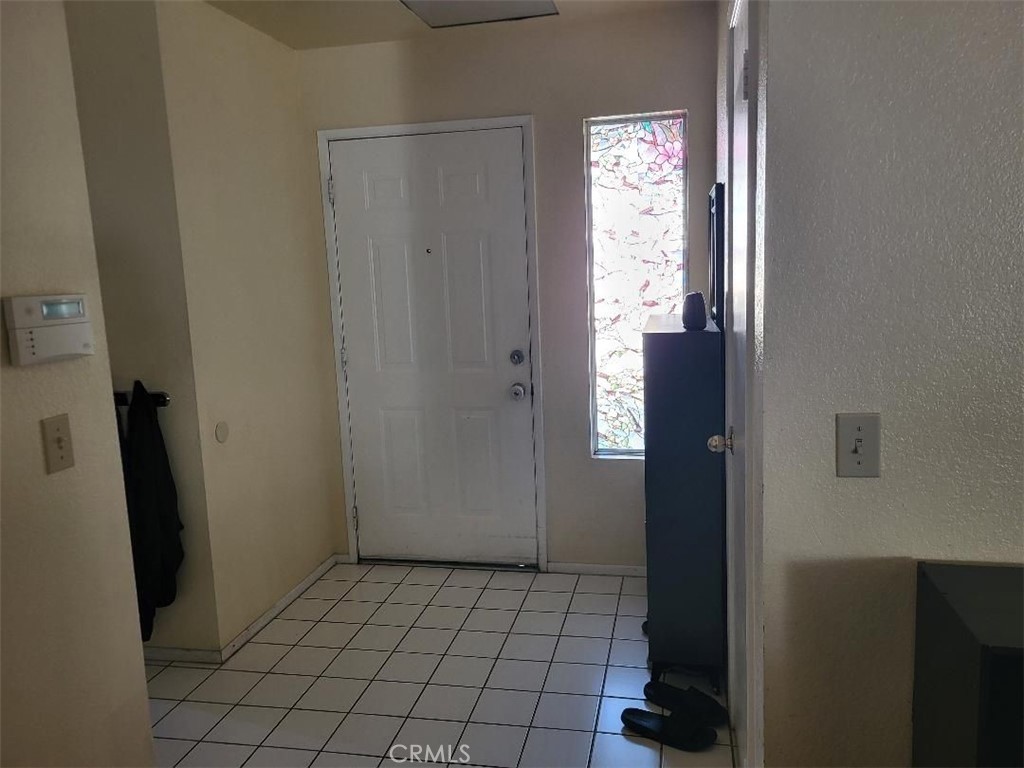 1354 N Hermosa Avenue