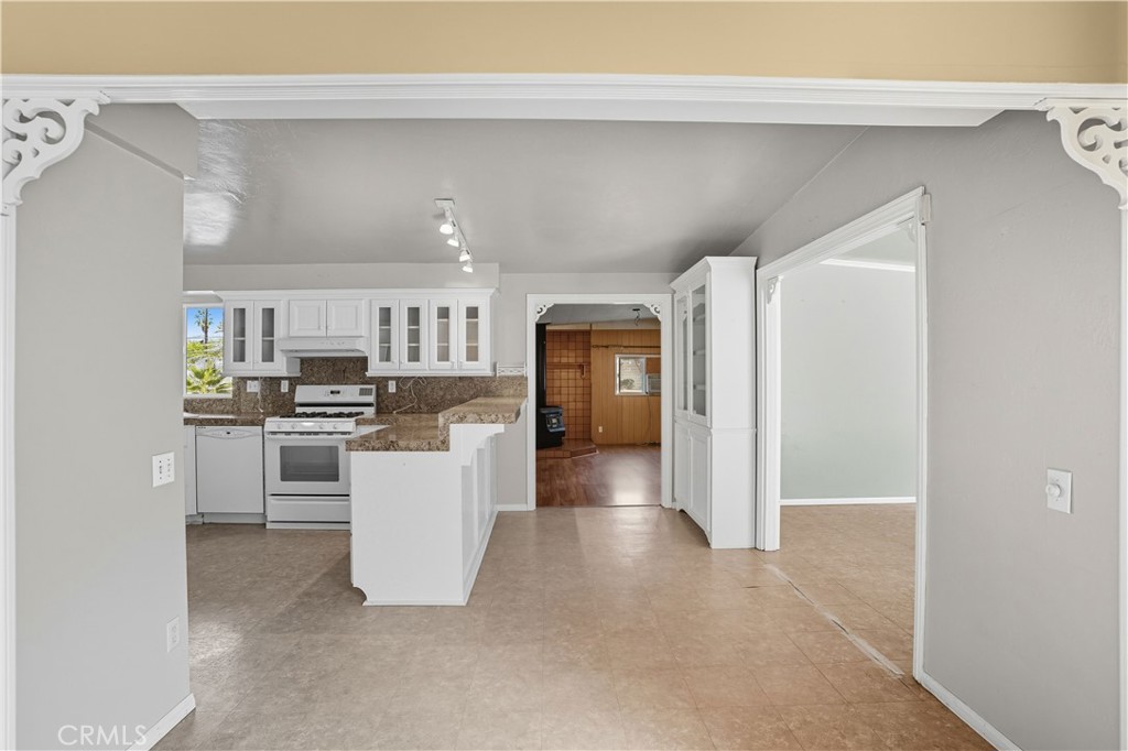 743 Alta Vista Drive