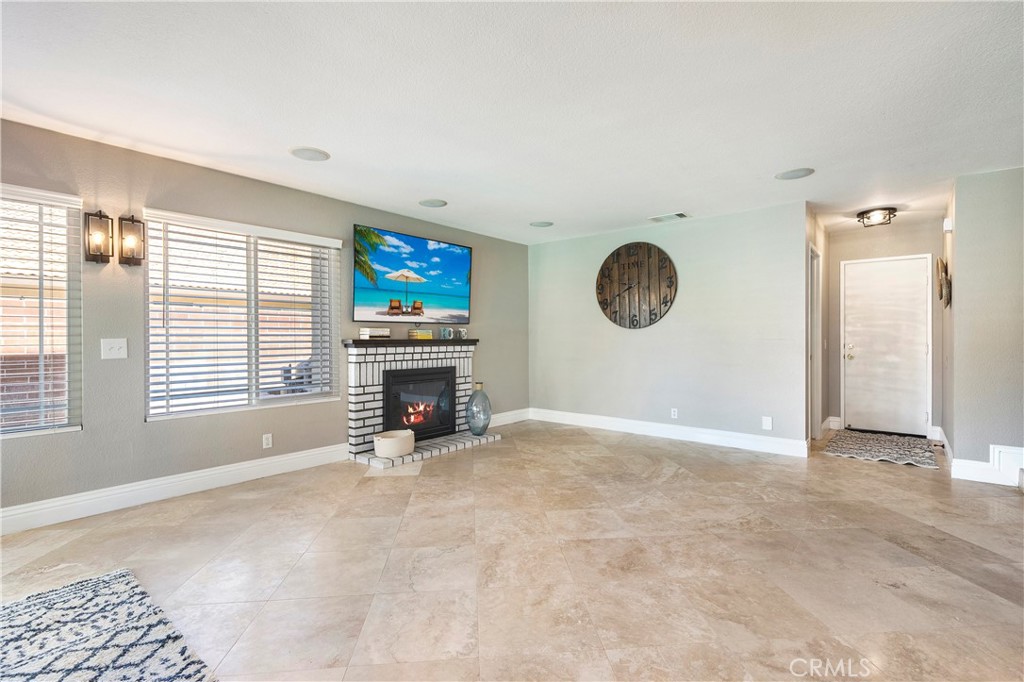 1841 Creekside Drive