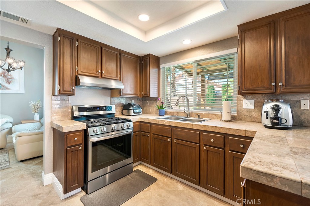 1841 Creekside Drive