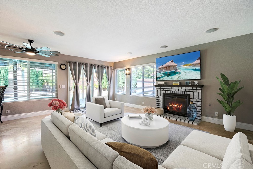 1841 Creekside Drive