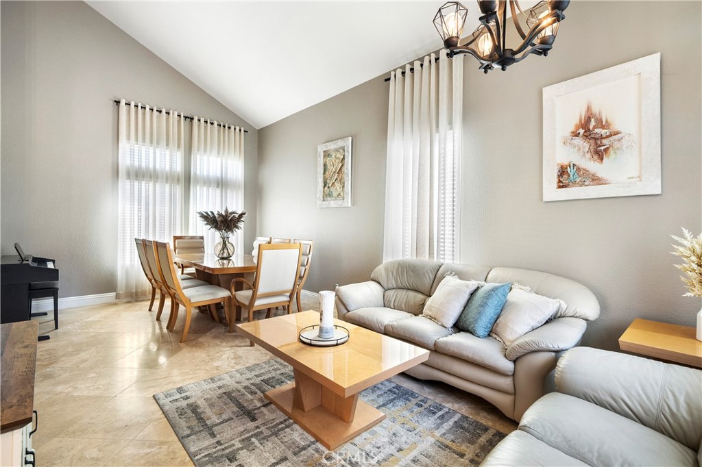 1841 Creekside Drive