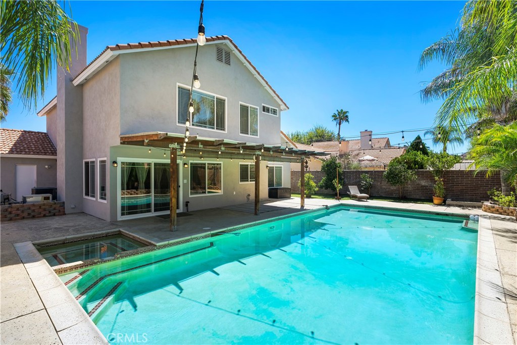 1841 Creekside Drive