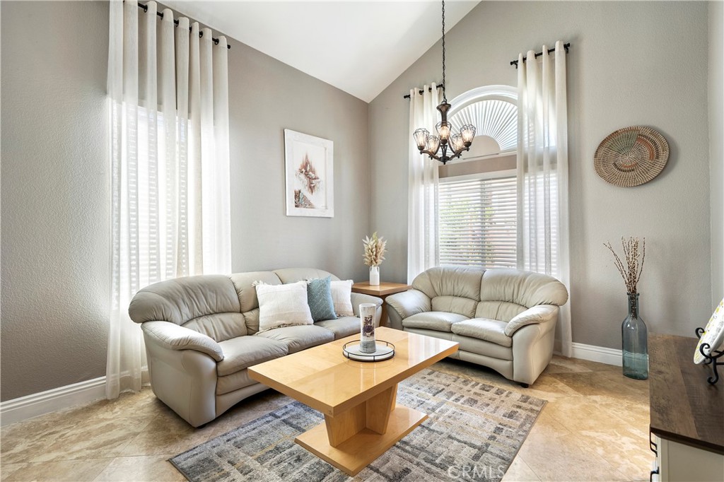 1841 Creekside Drive