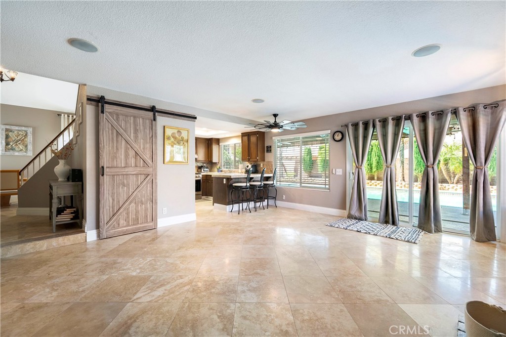 1841 Creekside Drive