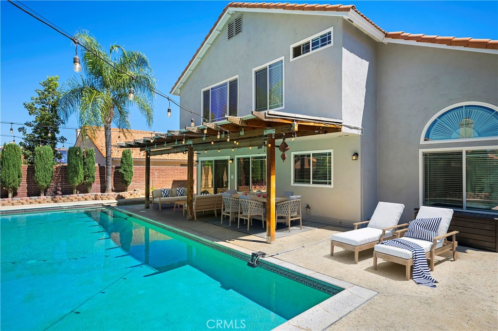 1841 Creekside Drive