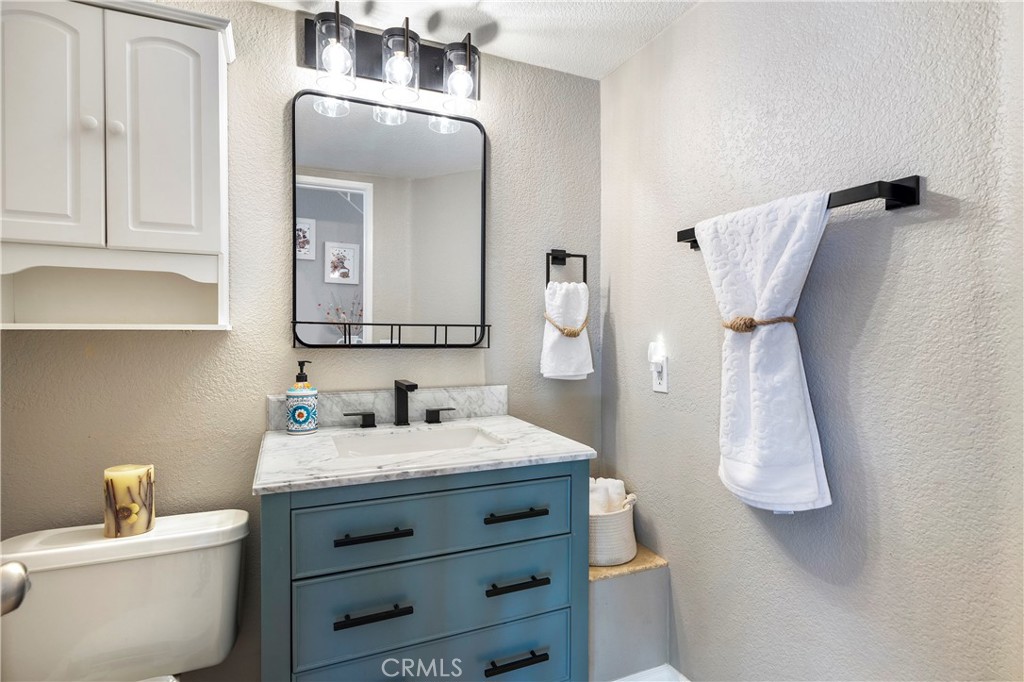 1841 Creekside Drive