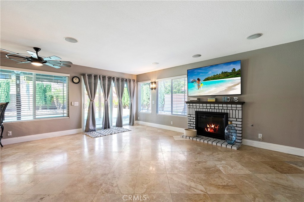 1841 Creekside Drive