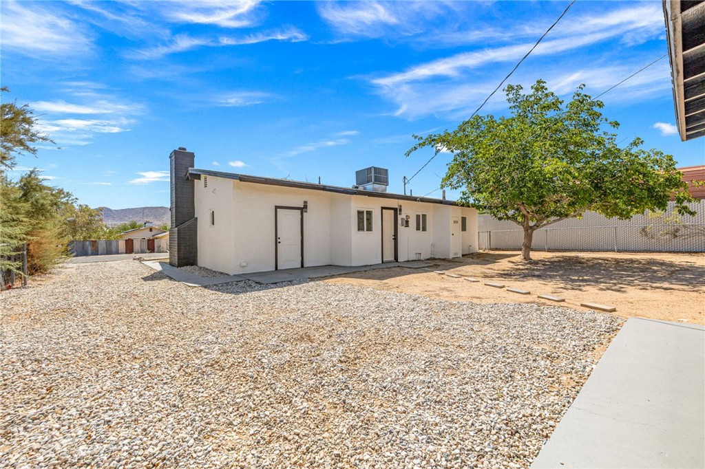 61730 Oleander Drive