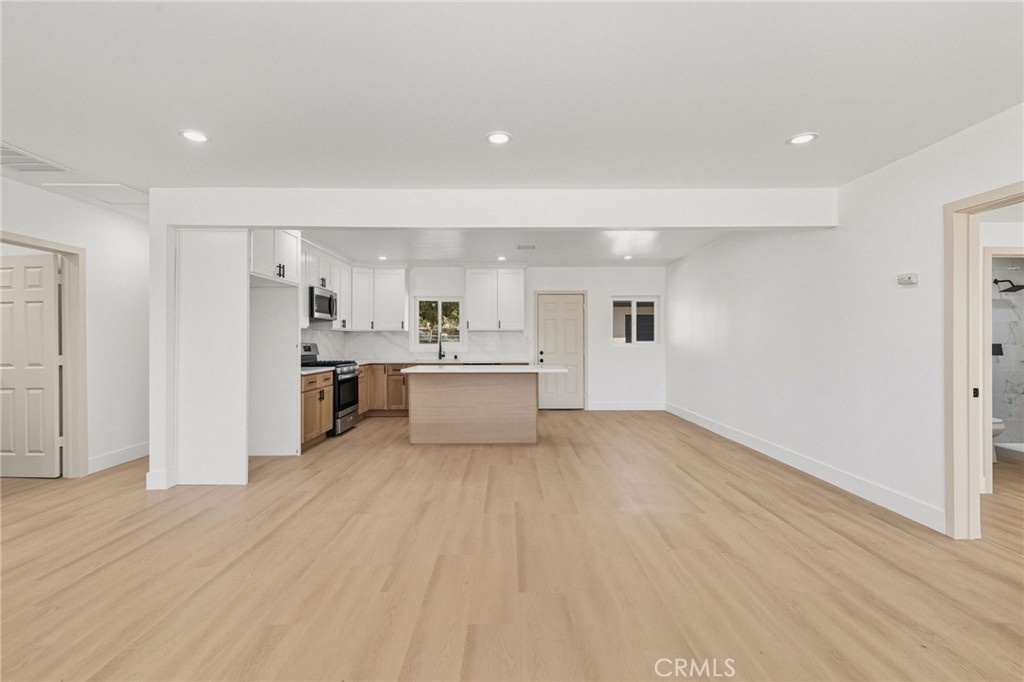 61730 Oleander Drive