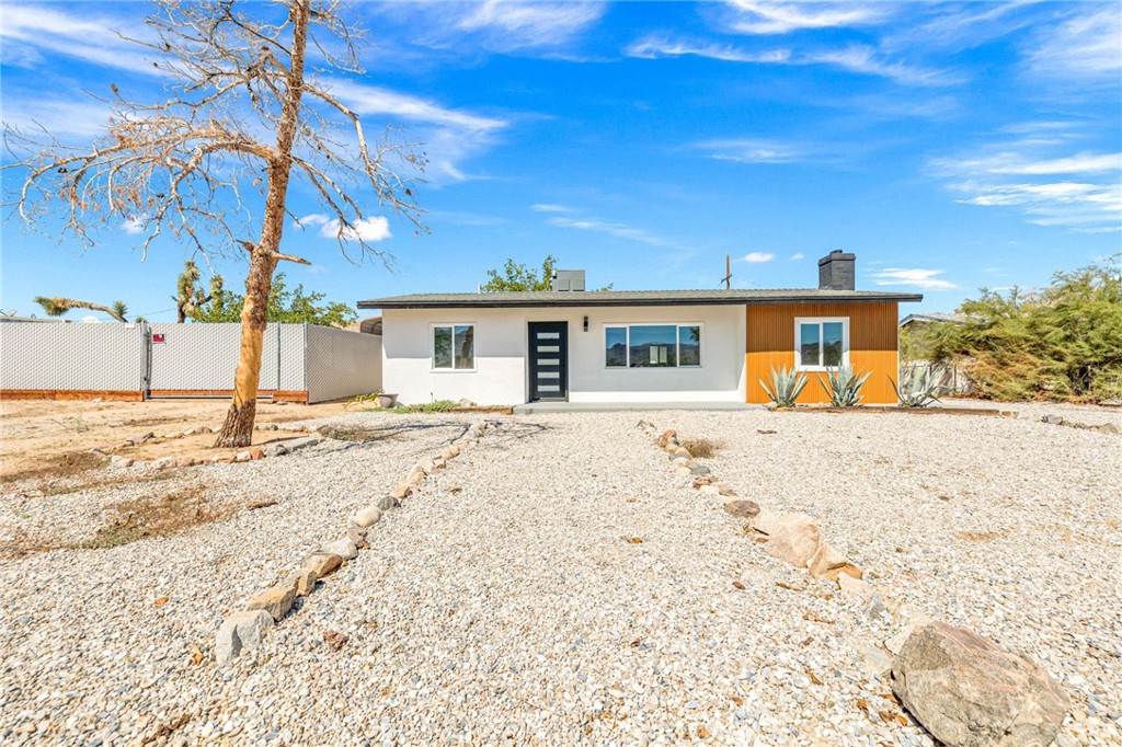 61730 Oleander Drive