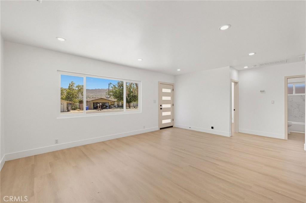 61730 Oleander Drive