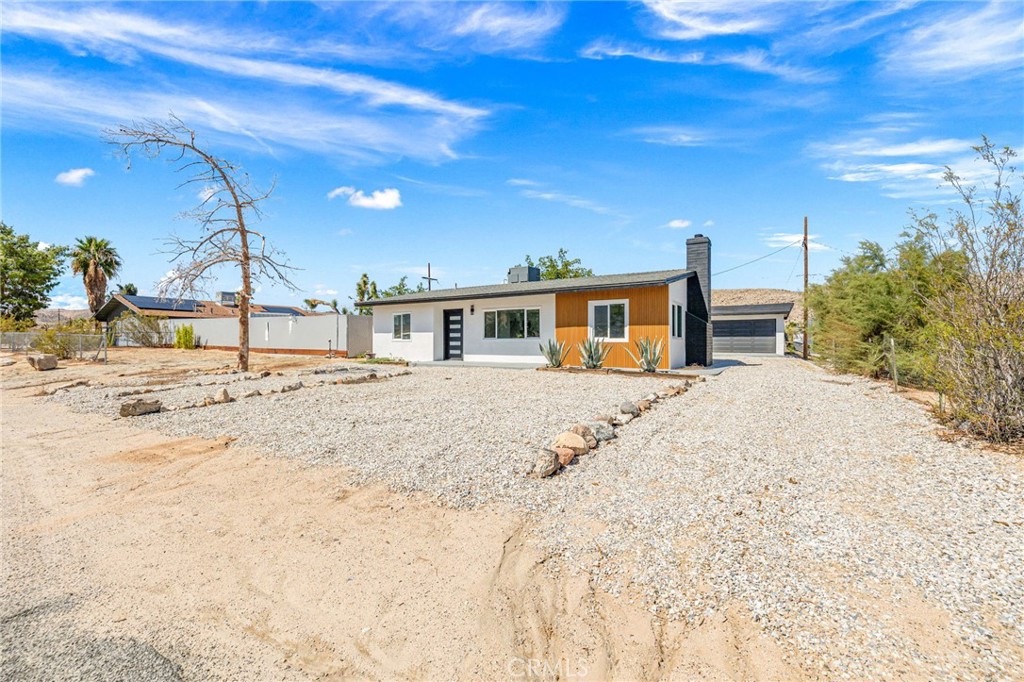 61730 Oleander Drive