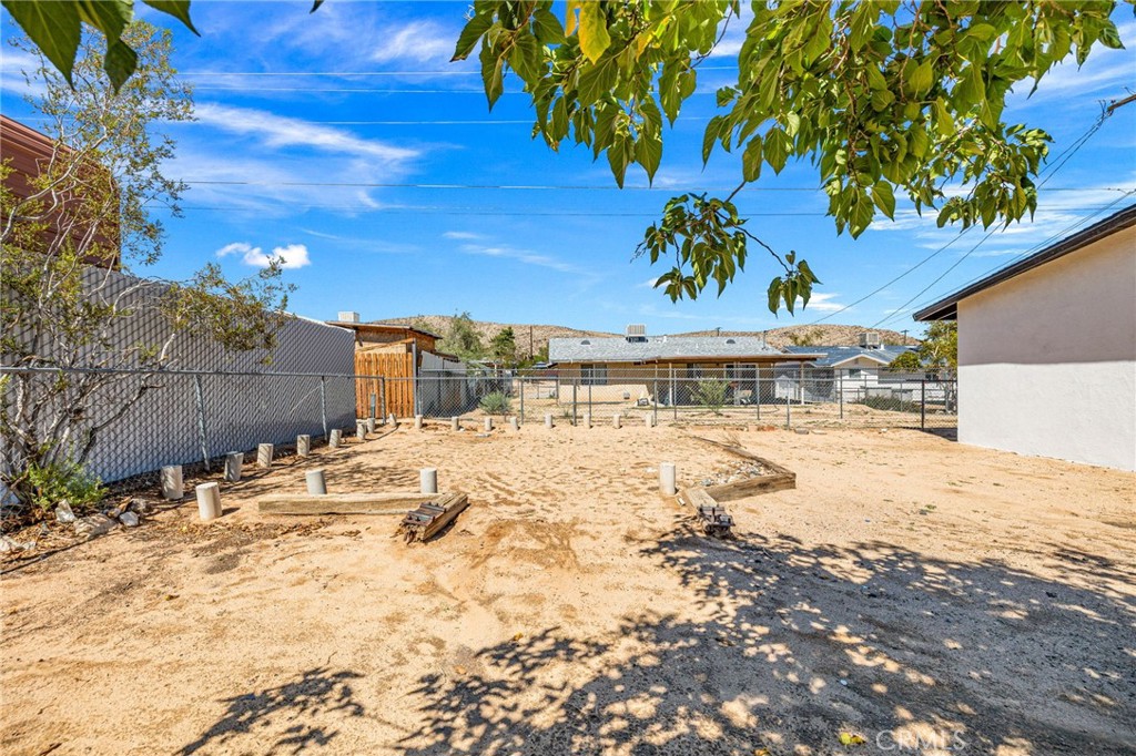 61730 Oleander Drive