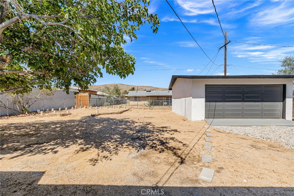 61730 Oleander Drive