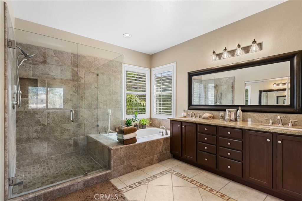 45250 Oakville Court