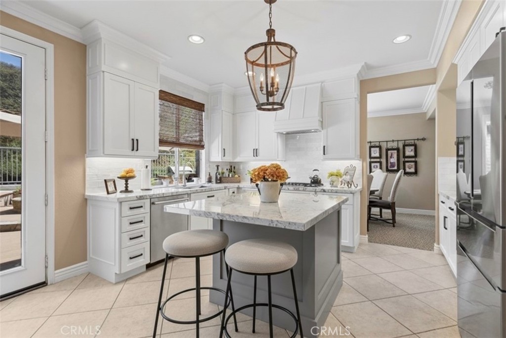 45250 Oakville Court