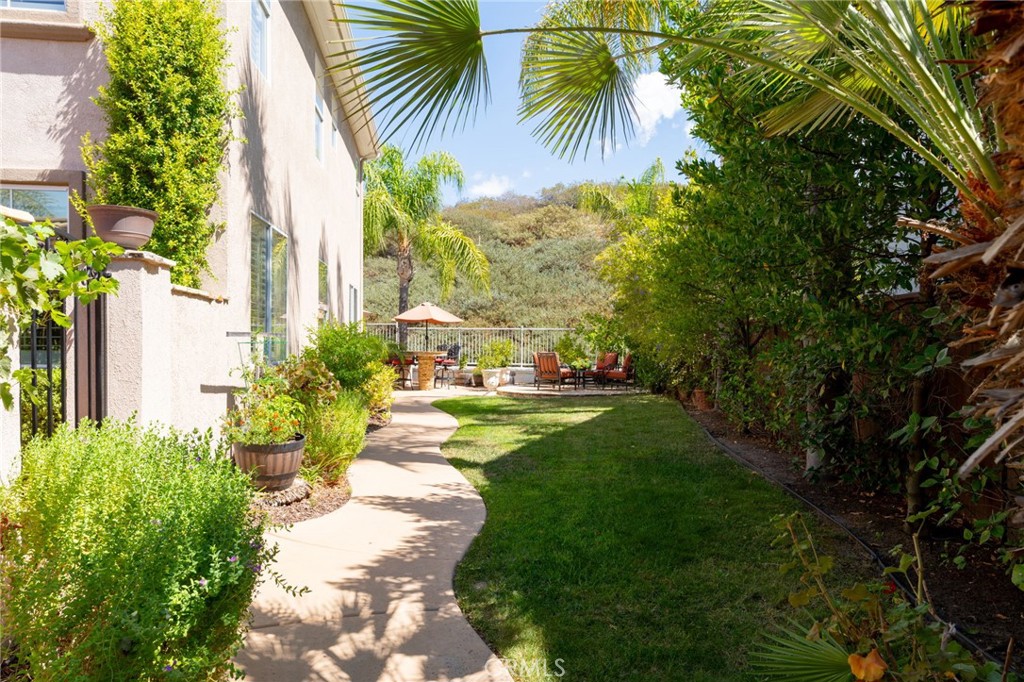 45250 Oakville Court