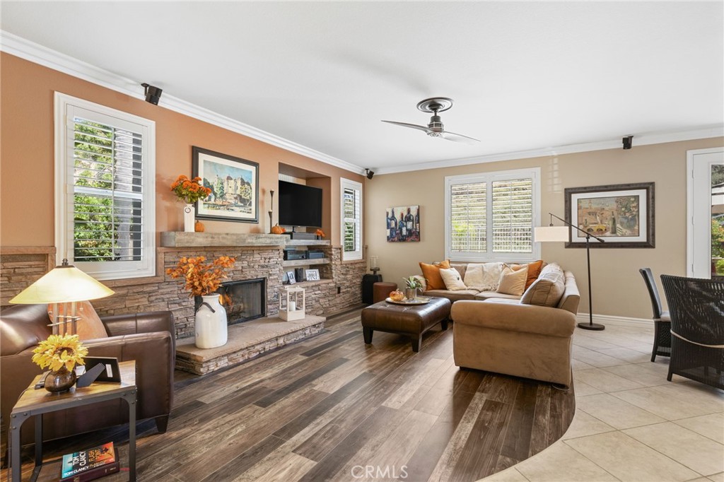 45250 Oakville Court