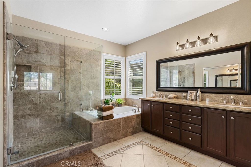 45250 Oakville Court
