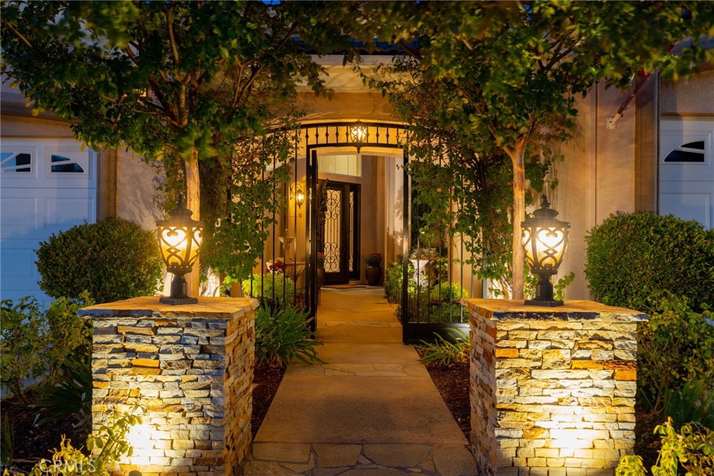 45250 Oakville Court