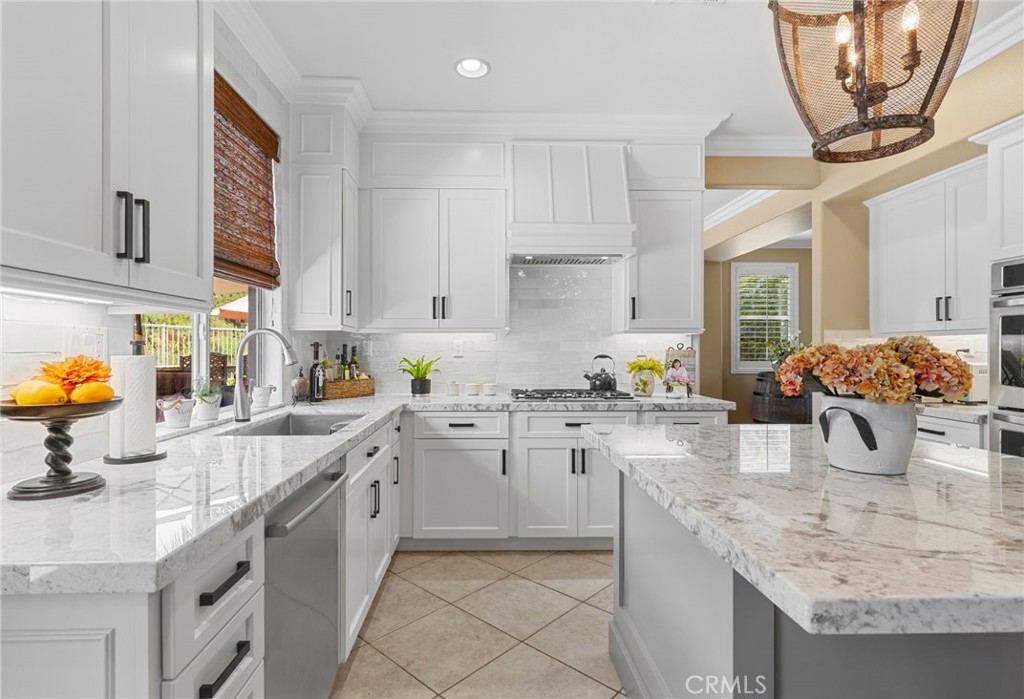 45250 Oakville Court