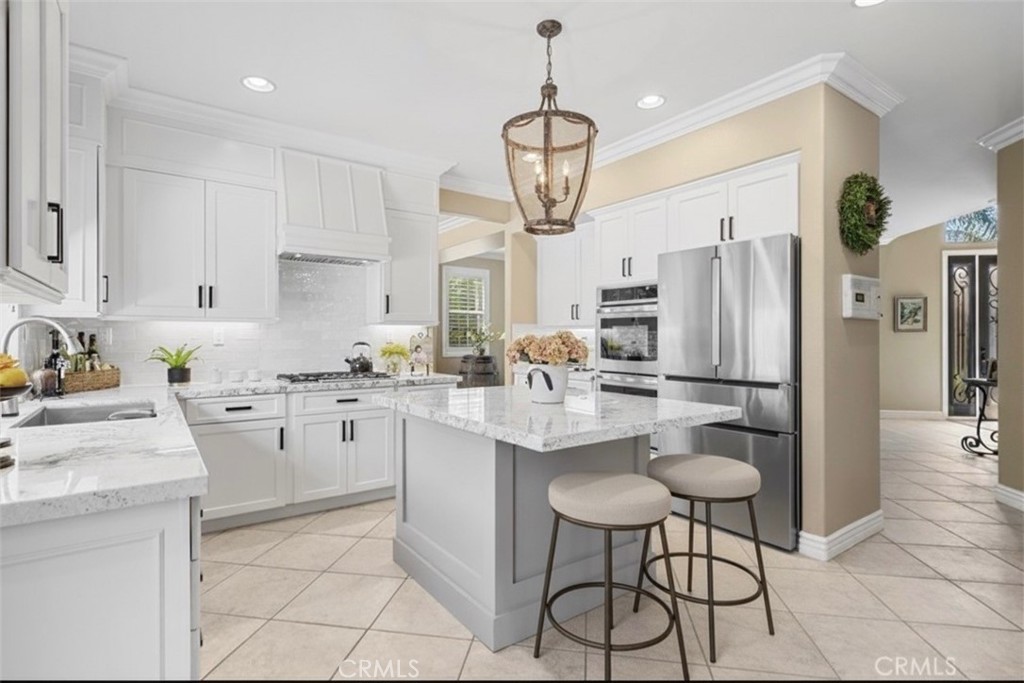 45250 Oakville Court