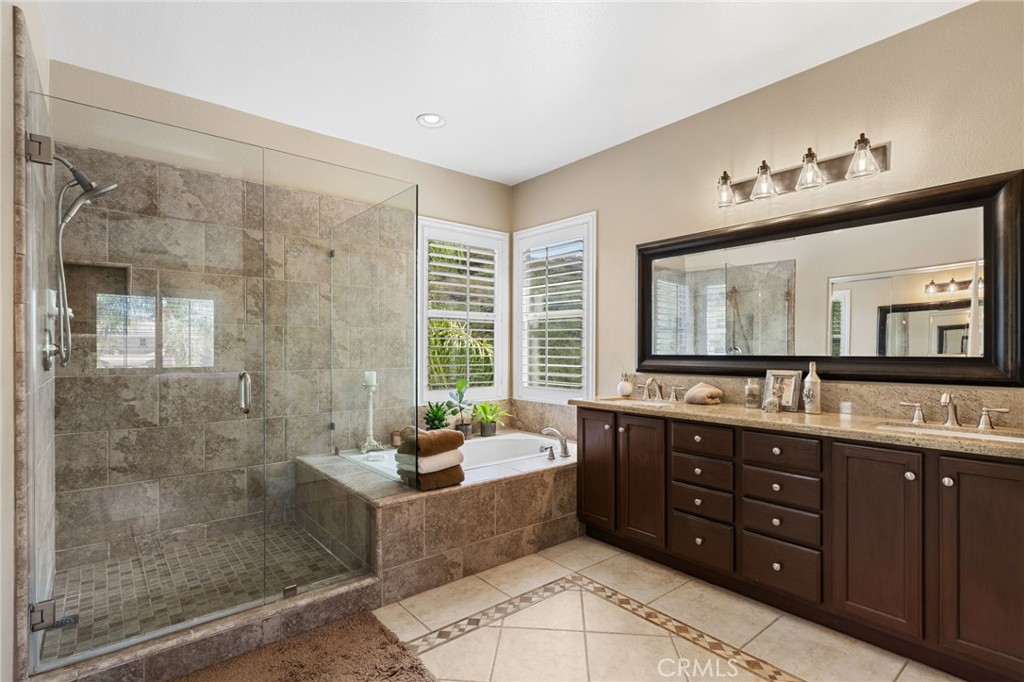 45250 Oakville Court