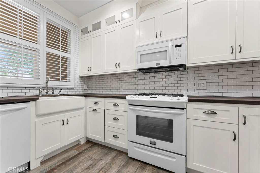 30505 Canyon Hills 204