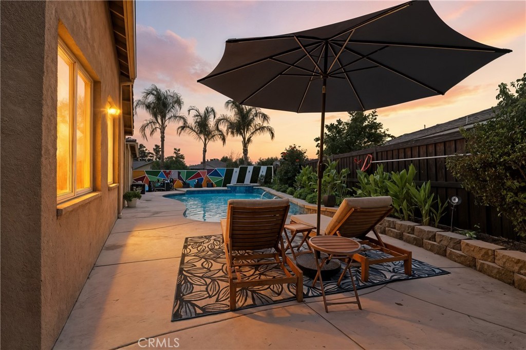 28348 28348 Little Lake