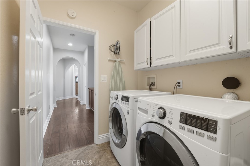 28348 28348 Little Lake