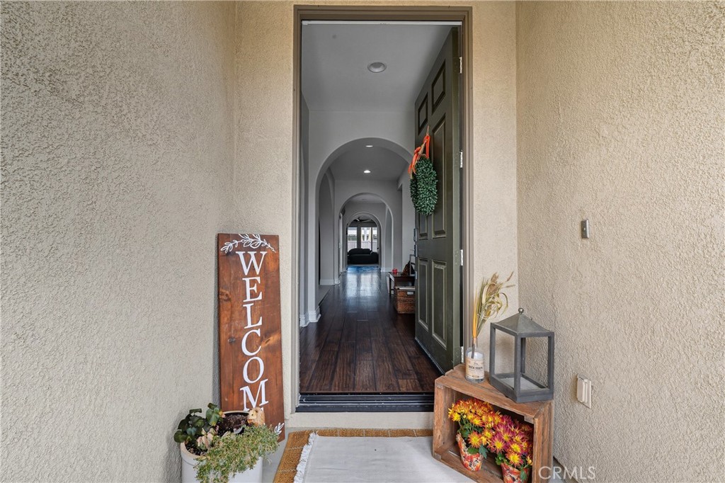 28348 28348 Little Lake