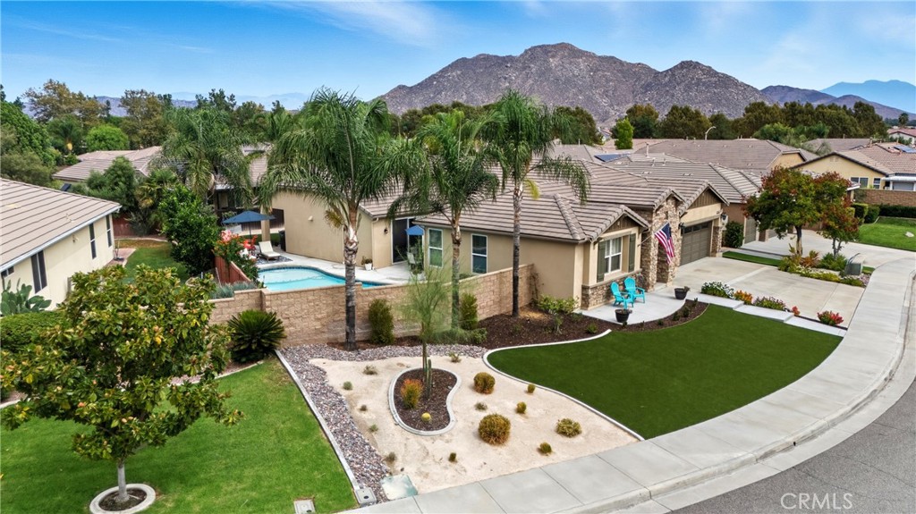 28348 28348 Little Lake