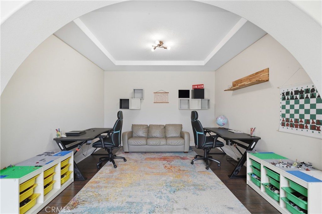 28348 28348 Little Lake