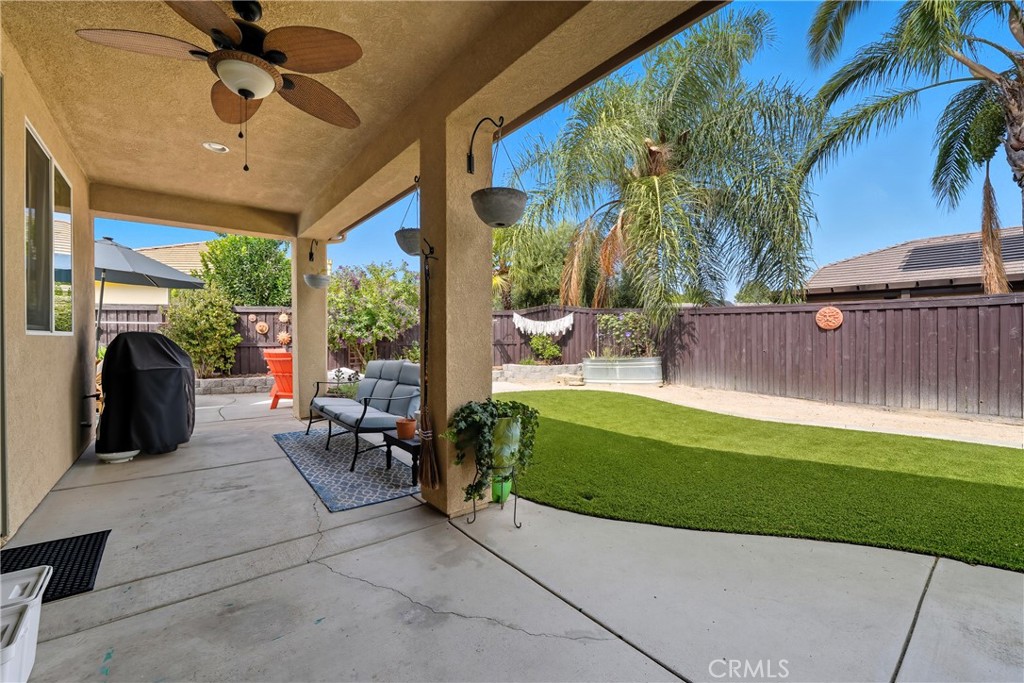 28348 28348 Little Lake